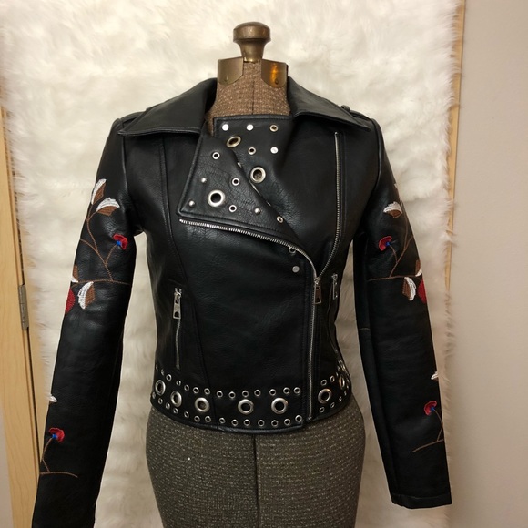 Romeo & Juliet Couture Jackets & Blazers - Romeo & Juliet Floral Moto Jacket